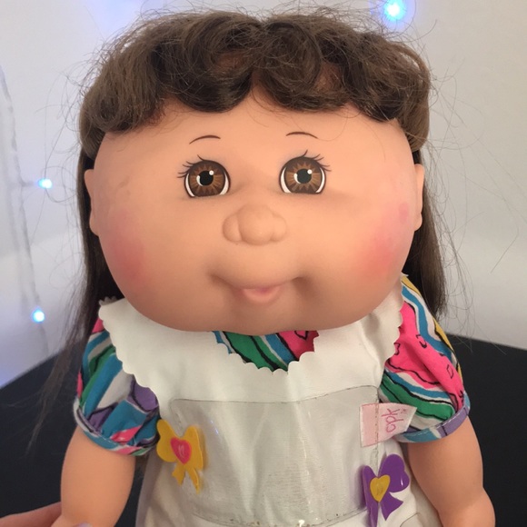 Vintage Cabbage Patch Kids paintin’ faces kid 🎨 - Picture 2 of 4